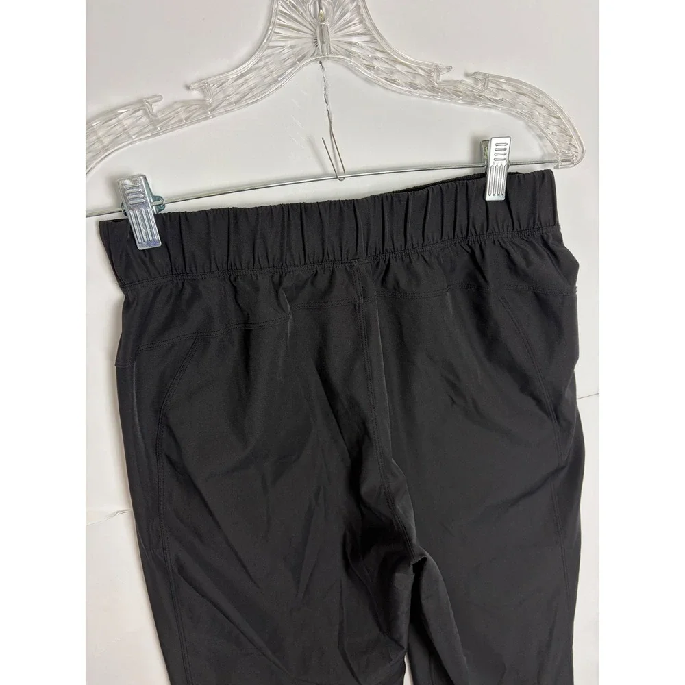 Lululemon Next Move Crop 23 Black Swift Ultra Light Relaxed Fit Pants Size 6